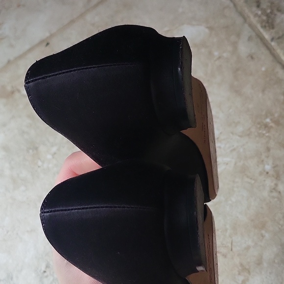 Manolo Blahnik Hangisi flats - Picture 8 of 13